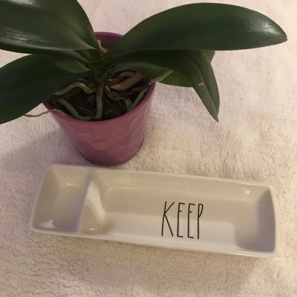 New! Rae Dunn Collectible “Keep” Tray - Picture 2 of 3
